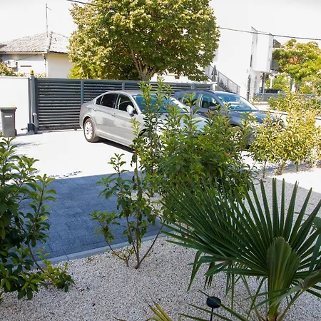 Lumiere - Downtown Villa Liyubuşka