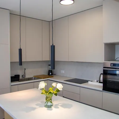 Lumiere - Downtown Villa Liyubuşka